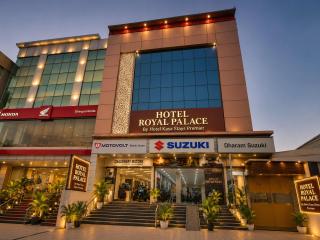 Hotel Kasa Stays Premier - Peeragarhi Metro Station - 0