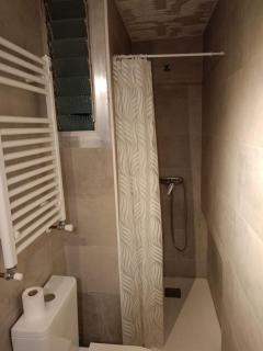Apartamento completo con 3 habitaciones, un baño y cocina en el centro de Pozuelo de Alarcón - 2