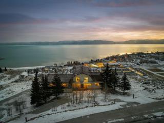 Lakeview Manor - Sleeps 50, Amazing Views, Hot Tub, Sauna and More - 4
