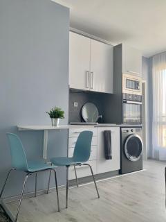 White and Blue apartment - 8