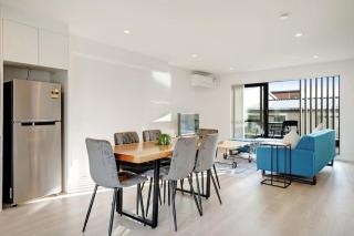 The Family Townhouse with Bunk Beds and Air-Con - 9