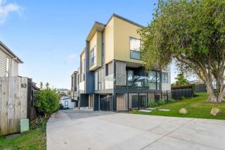 The Family Townhouse with Bunk Beds and Air-Con - 6