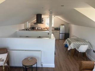 Blackthorn Cottage - 3