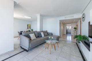The Penthouse Panorama Exclusive Seafront Estate - 3