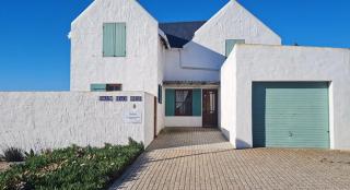 Shalom Beach House - 5