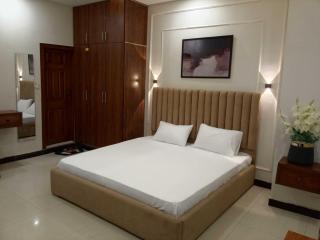 SkyNest Apartments - 2