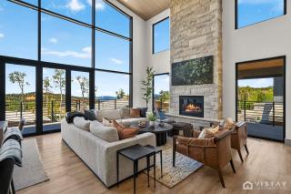 Skyline Retreat in Luxe Townhome with Hot Tub and Sauna - 5