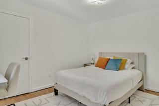Modern Apartment with 3 bedrooms and games - 6
