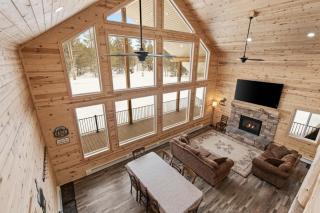 Grandpas Cabin - Sleeps 22, Near Yellowstone, Hot Tub, Family Friendly - 6