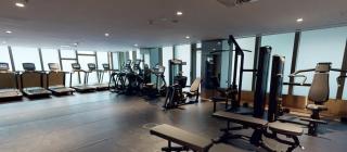 WSP 2Bedroom 2Bath City Escape with Pool, Sauna, Near SkyBus - 1