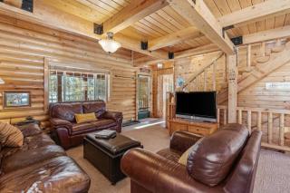 Shooting Star Lodge - Game Room, Yellowstone, Hot Tub, Fire Pit - 5
