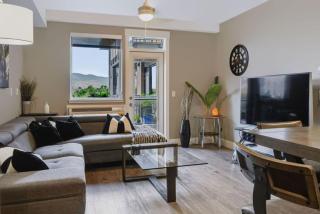 The Knox Central Pet-Friendly Kelowna 2BR Condo - 1