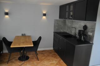 Stylish Holiday Home Near Nature, Train & Center - 1