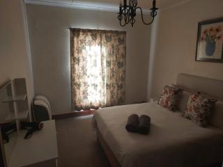Nguni Cottage - 8