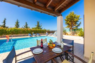Villa Nikolas Large Private Pool AC WiFi - 8