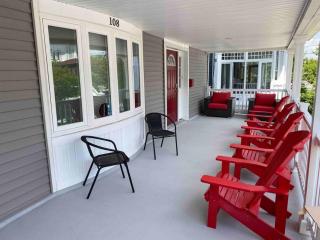 All new beach block Bartram Beach Tower - 8bd home - 7