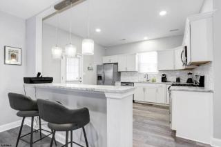 All new beach block Bartram Beach Tower - 8bd home - 5