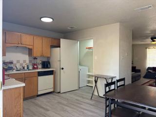 Huge 1200sf 2BR/4 Min Ft Cavazos-Officers & Nurses - 0