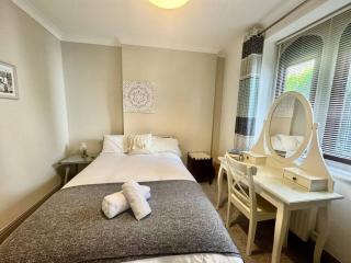 Gatelodge - Charming 2-Bed Cottage, Exmouth - Sleeps 3 - 5