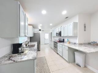 Hilltop Haven – Peaceful Casselberry Getaway - 8