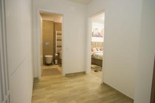 Luxury Apartment - Urban Plaza - Mountain View - 8