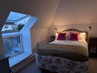 The Mews - at The Cashel Regency - 8