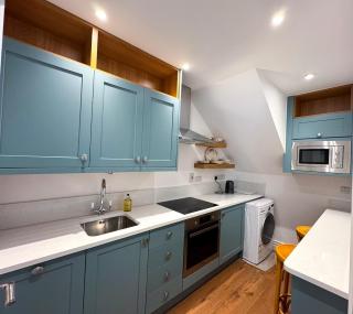 The Mews - at The Cashel Regency - 3