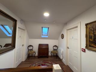 The Mews - at The Cashel Regency - 2