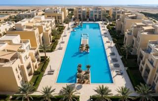Peaceful 1BR Beachfront Free beach Pool - 4