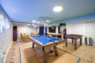 Pool, Hot Tub, Pickleball, Games, Movies, Playroom, Pets OK - 9