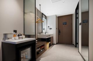 Atour Hotel Zigong Huashang International City Summit Park - 6