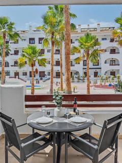 Golf & Oasis Pool Apartment by CALA - 9