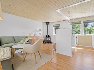 Holiday Home Gertraud - 600m from the sea by Interhome - 6