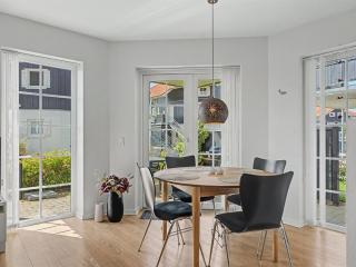 Apartment Elvira - 300m from the sea by Interhome - 6