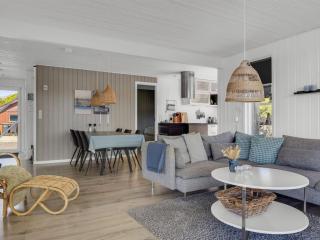 Holiday Home Susianna - 550m from the sea by Interhome - 5
