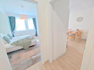 Smíchov Modern Comfort Stay, Parking, Gym - 7