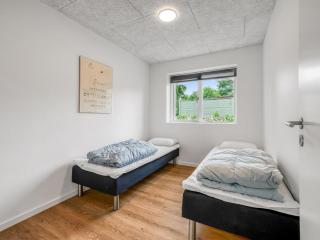 Holiday Home Frille - 1-5km from the sea by Interhome - 2