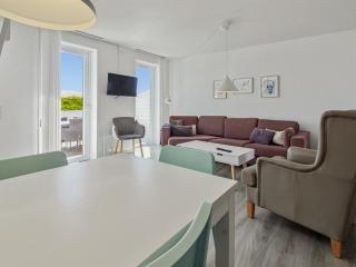 Apartment Majvi - 2-3km from the sea by Interhome - 4