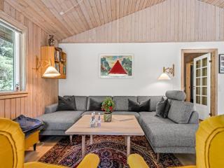 Holiday Home Laris - from the sea by Interhome - 9