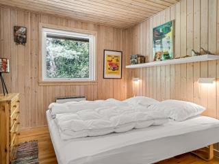 Holiday Home Laris - from the sea by Interhome - 4