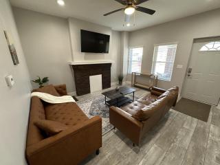 2BR Stylish Home Near Short North - 9