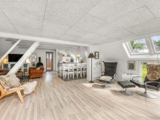Holiday Home Roger - 800m to the fjord by Interhome - 5