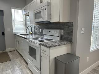 2BR Stylish Home Near Short North - 2