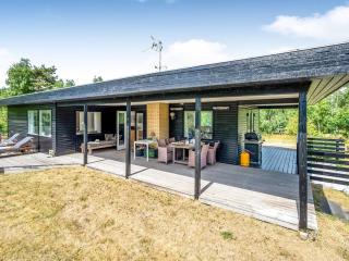 Holiday Home Tabetha - 800m from the sea by Interhome - 0
