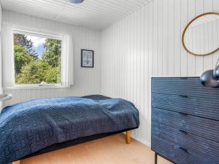 Holiday Home Tabetha - 800m from the sea by Interhome - 2