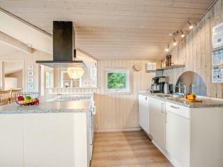 Holiday Home Esalina - 800m from the sea by Interhome - 7