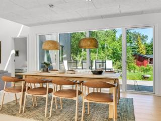 Holiday Home Adrian - 500m from the sea by Interhome - 5