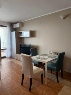 Sea View 3 - 6
