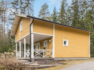 Holiday Home Juhlamenot mökki 12 by Interhome - 0