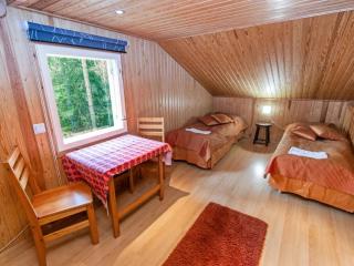Holiday Home Juhlamenot mökki 12 by Interhome - 2